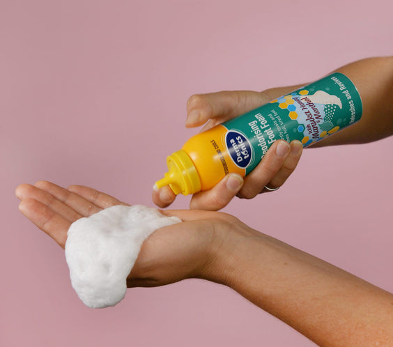 FIZZY Foot Foam – קצף מצנן עם דבש מאנוקה מרגיע ומפיג ריח ברגליים 150 מ”ל