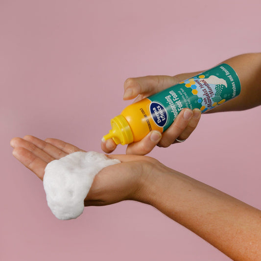 FIZZY Foot Foam – קצף מצנן עם דבש מאנוקה מרגיע ומפיג ריח ברגליים 150 מ”ל